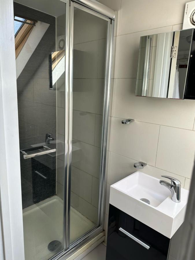 Cozy Urban Terraced Studio * London