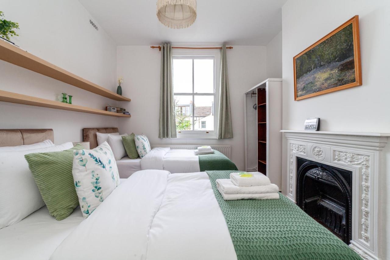 Charming Terraced 3br House, 5 Min Hither St Apartamento