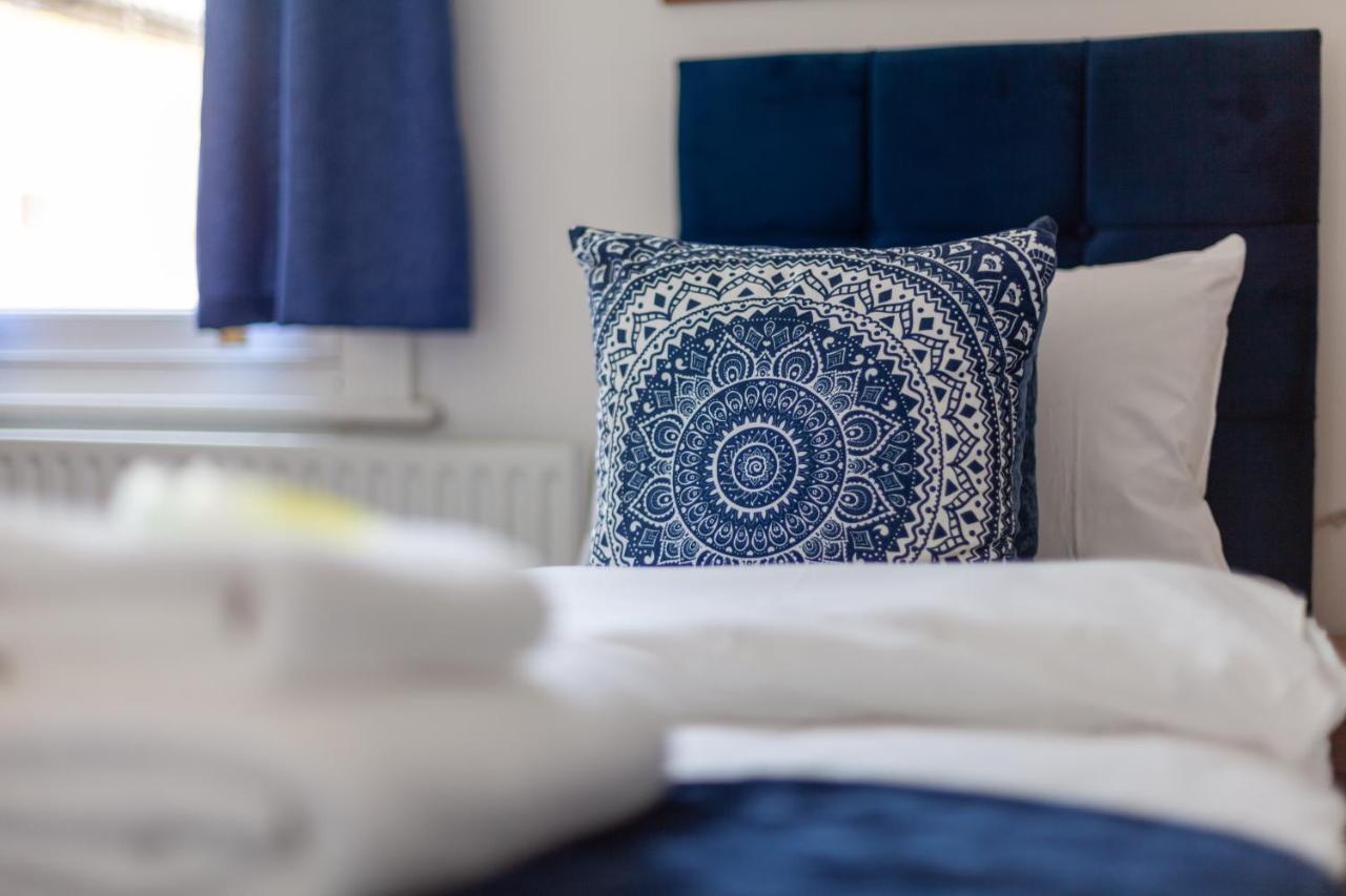 Apartamento Charming Terraced 3br House, 5 Min Hither St Londres