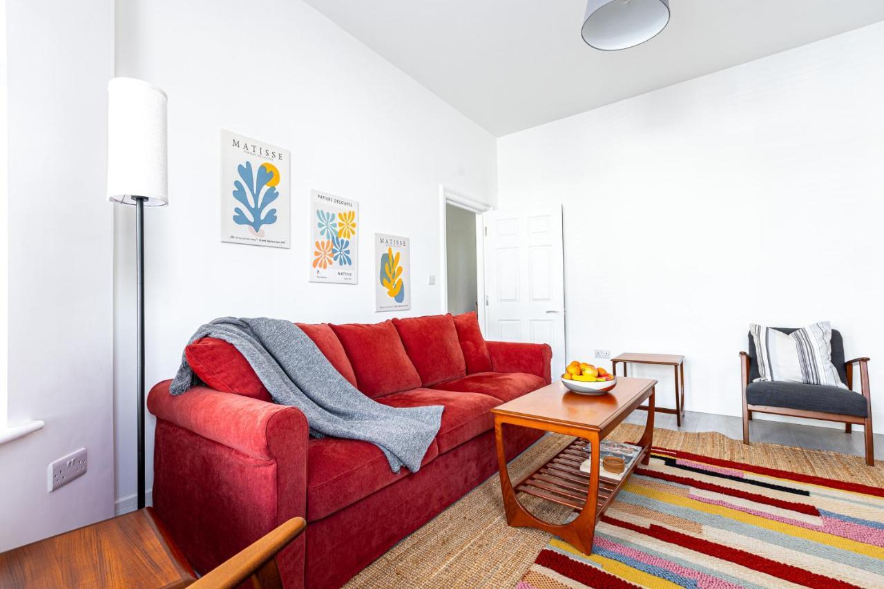Apartment Spacious 3br House, 8 Min Kensal Green, Nw London