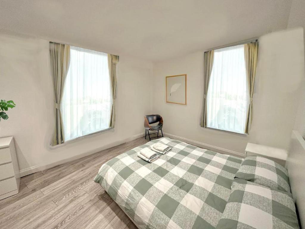 2 Minutes From Hyde Park, Private F Homestay