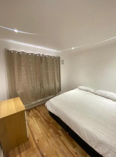 Hospedagem domiciliar Twin/king Private Bedrooms In Beautiful Homestay With Private Parking