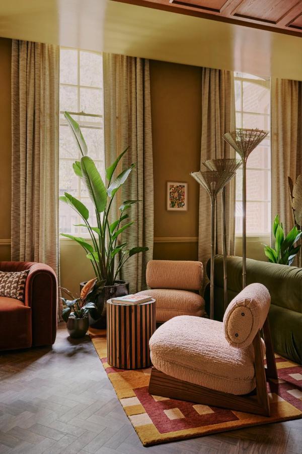 Ember Locke Kensington 4* London