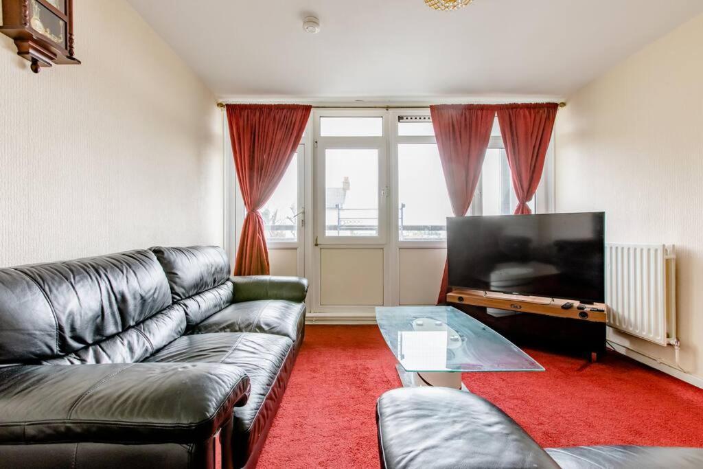 Apartment One Bed - 25 Mins From Bridge *
