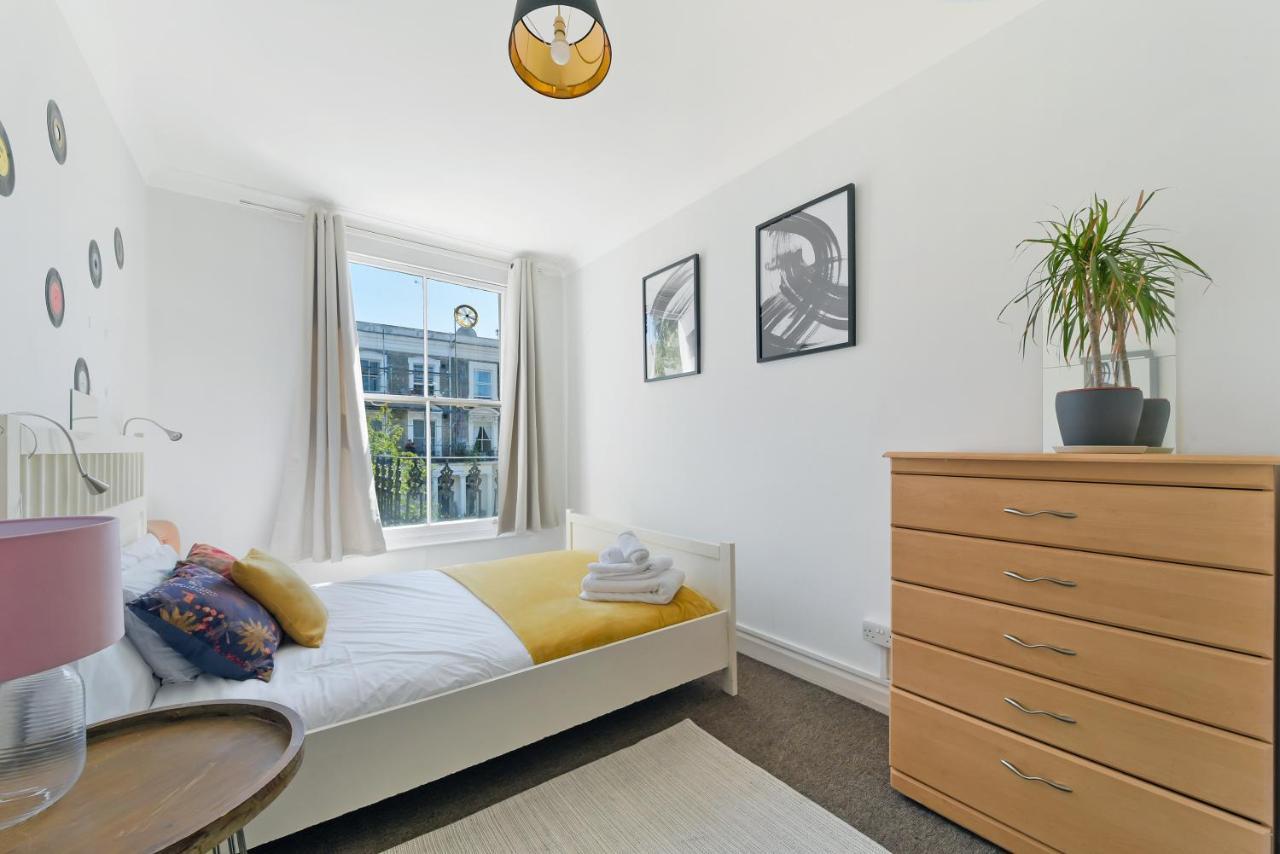 Maidavale 2 Bed - Sleeps 6 London