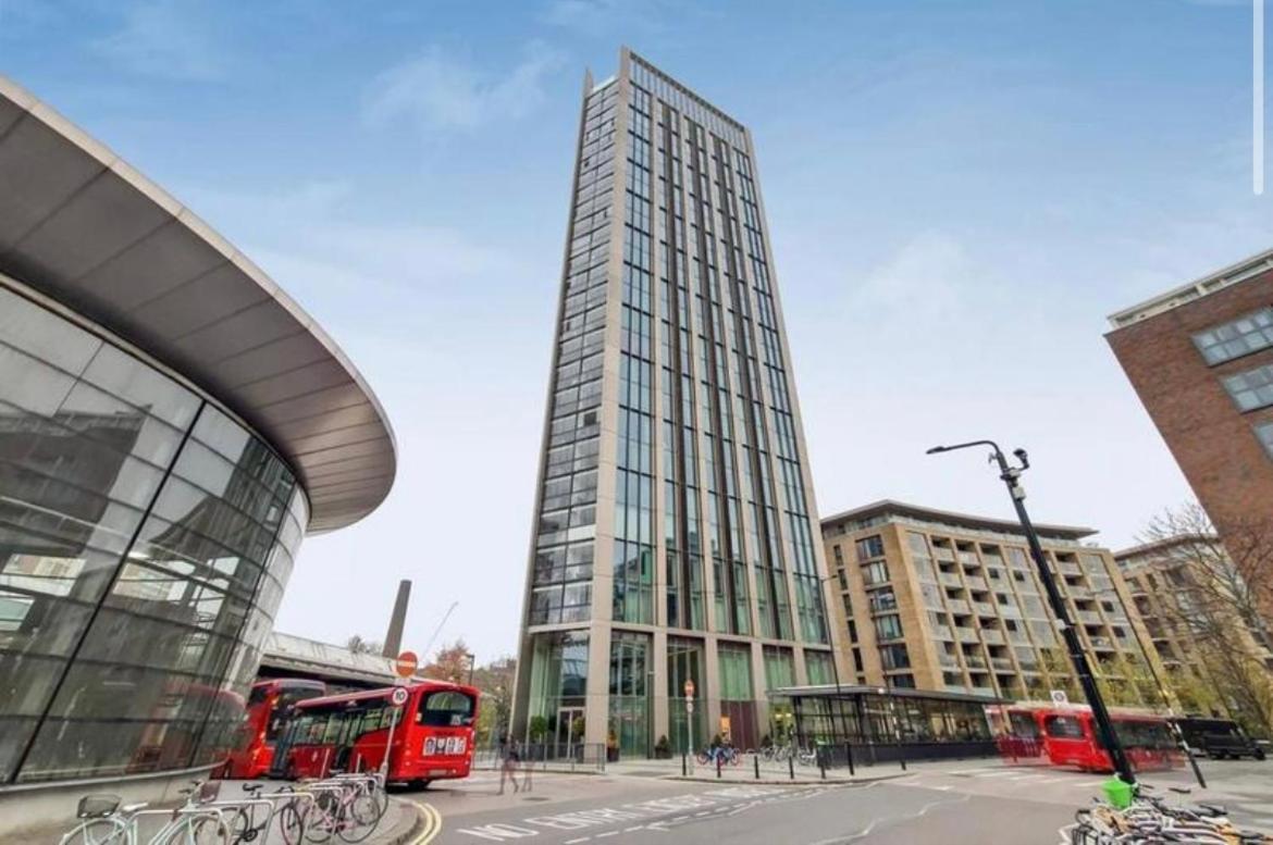 Ontario Point Flat Only Double Bedroom * Londres