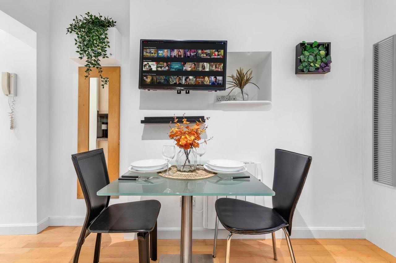 Paddington Stays - W2 Apartment London