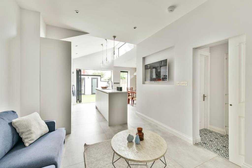 Spacious Family With Garden