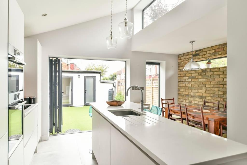 Holiday home Spacious Family With Garden
