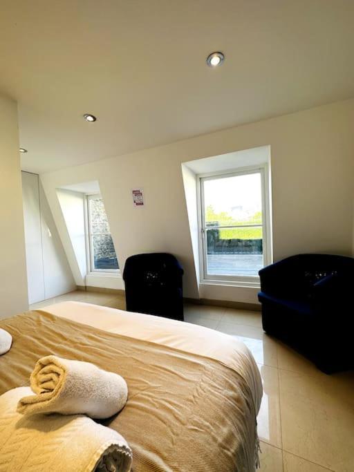 2bed Farringdon St Paul Long Discounts By Cozystays *