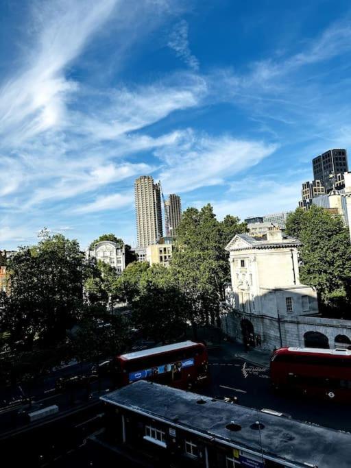 2bed Farringdon St Paul Long Discounts By Cozystays *