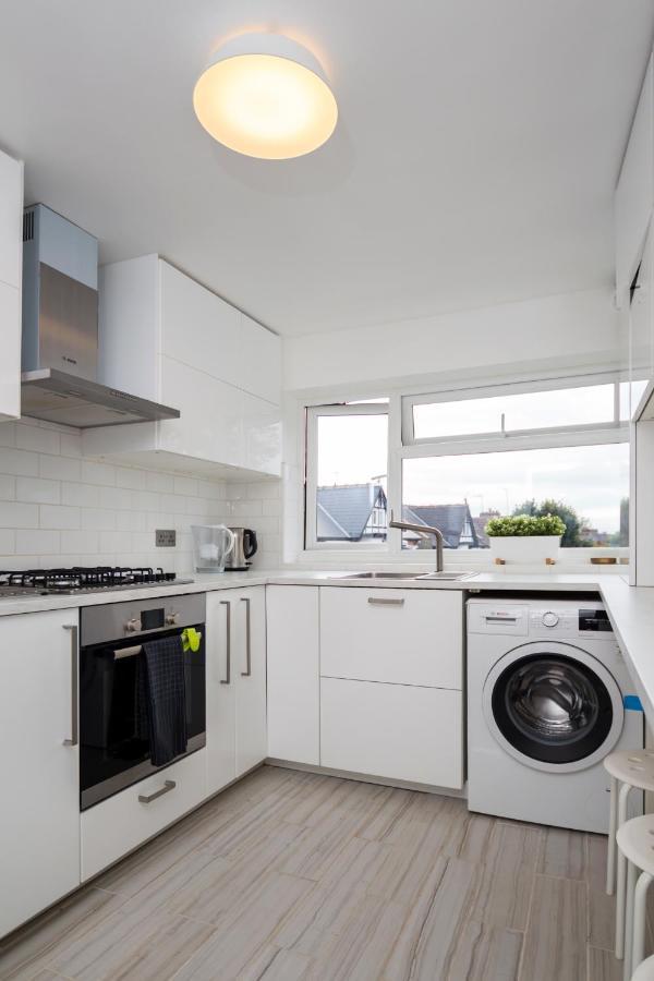 Apartment Stylish And Cosy 1 Bdr Apt, Ealing Broadway London