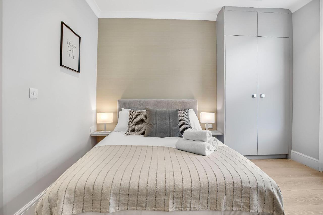 Phaedrus Living: South Kensington Luxury Flat Apartment *