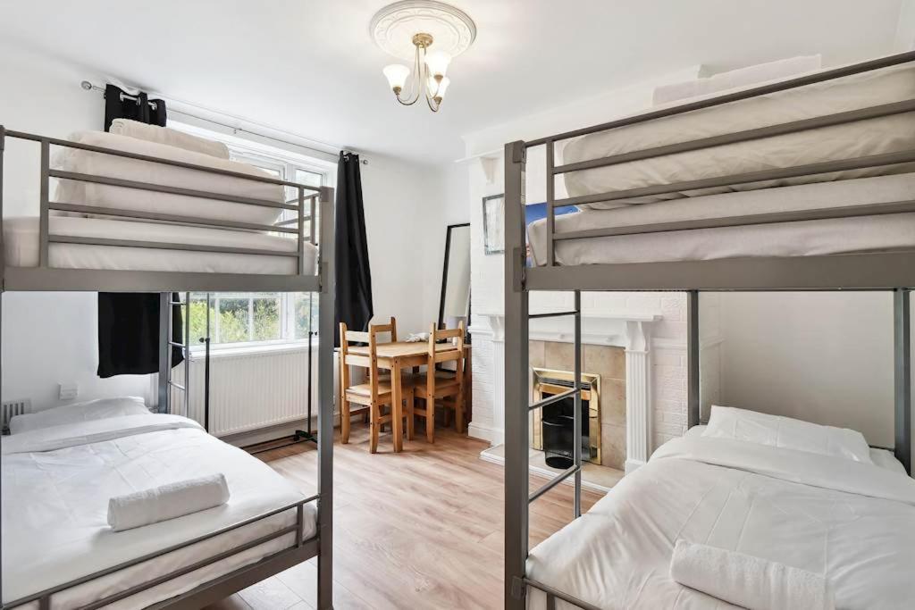 Aplacetostay Apartment, Zone 1 Soh London
