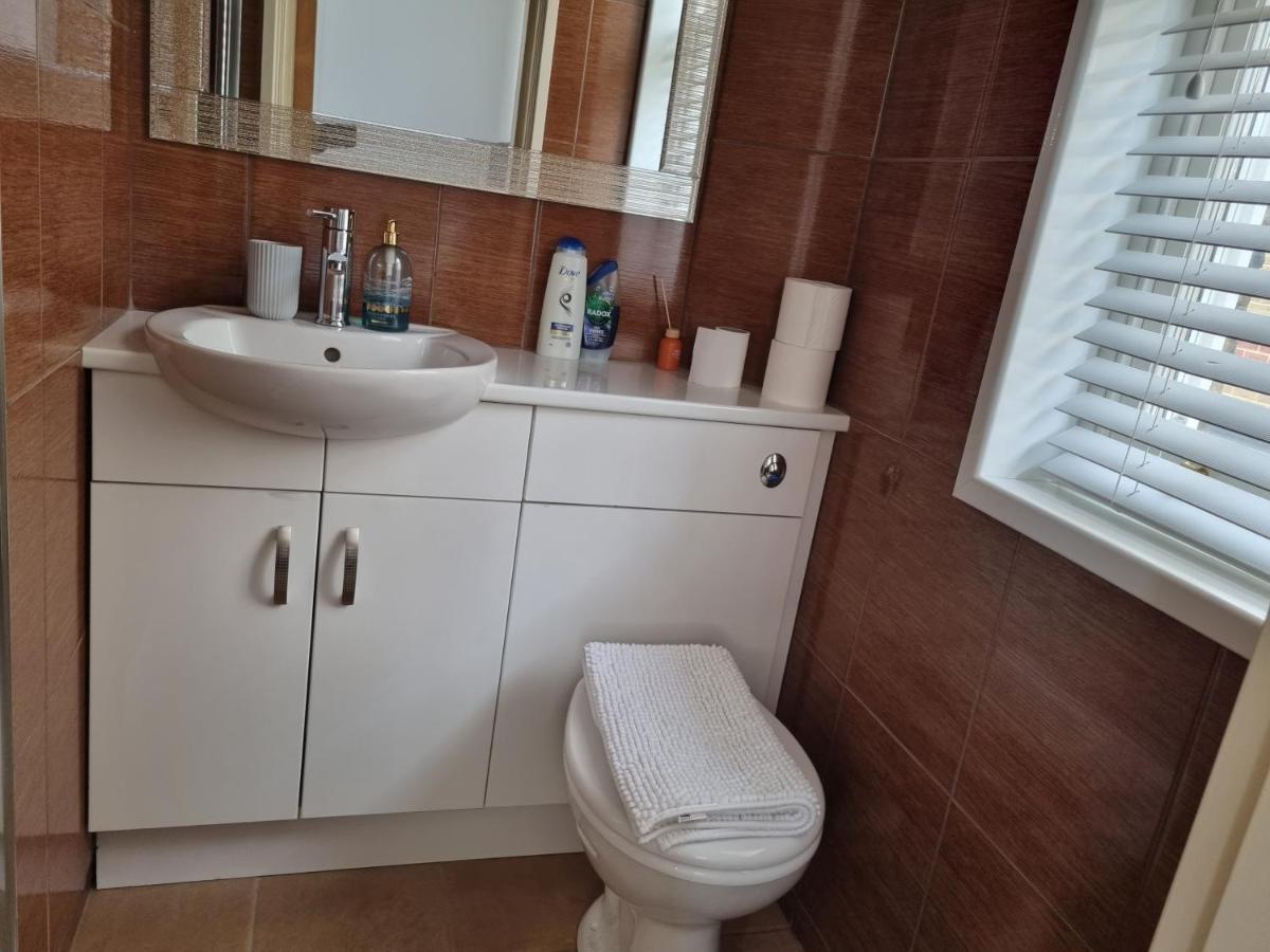Stunning 2 Bed/2 Bath Flat In Waterloo, Apartment London
