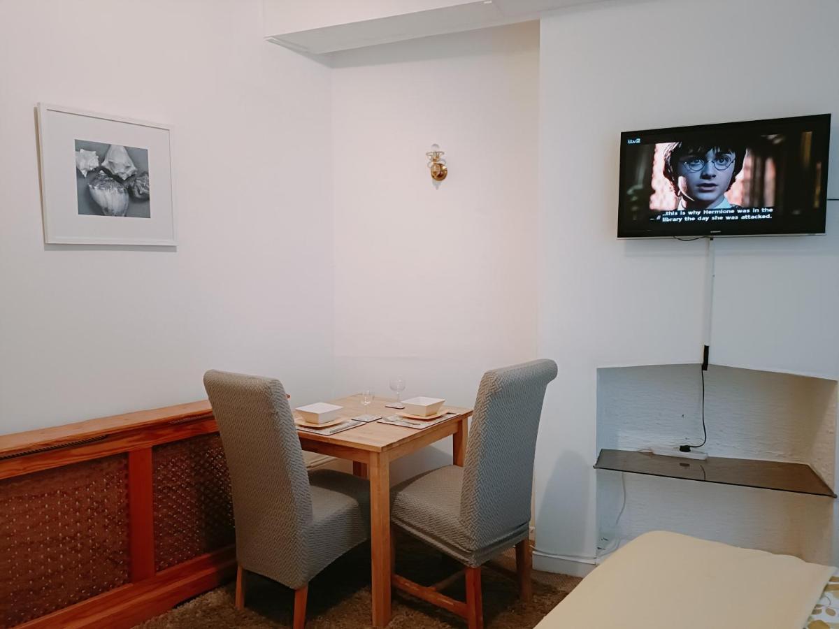 Studio Flat, Walthamstow, 25 Min To Oxford Street Apartment London