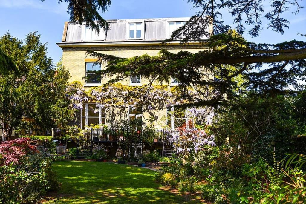 Spacious 2 Bed Garden Flat By The Thames+parking Apartamento