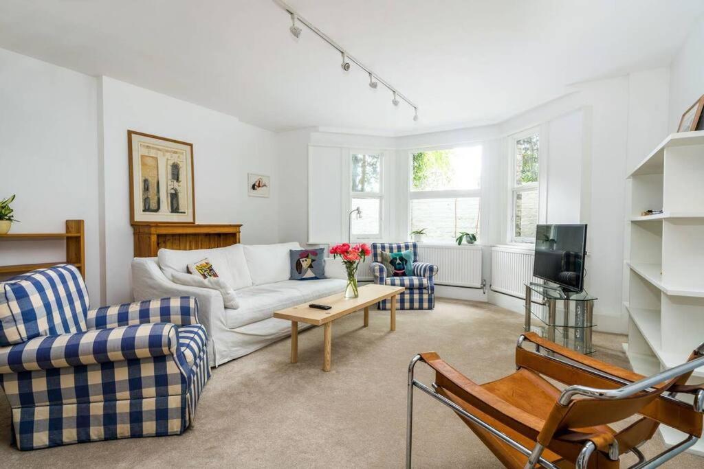Spacious 2 Bed Garden Flat By The Thames+parking Apartamento