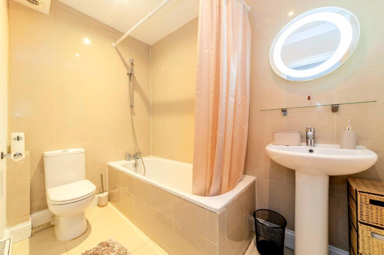 Comfy 2 Bed With Private Garden,battersea Ldn * London