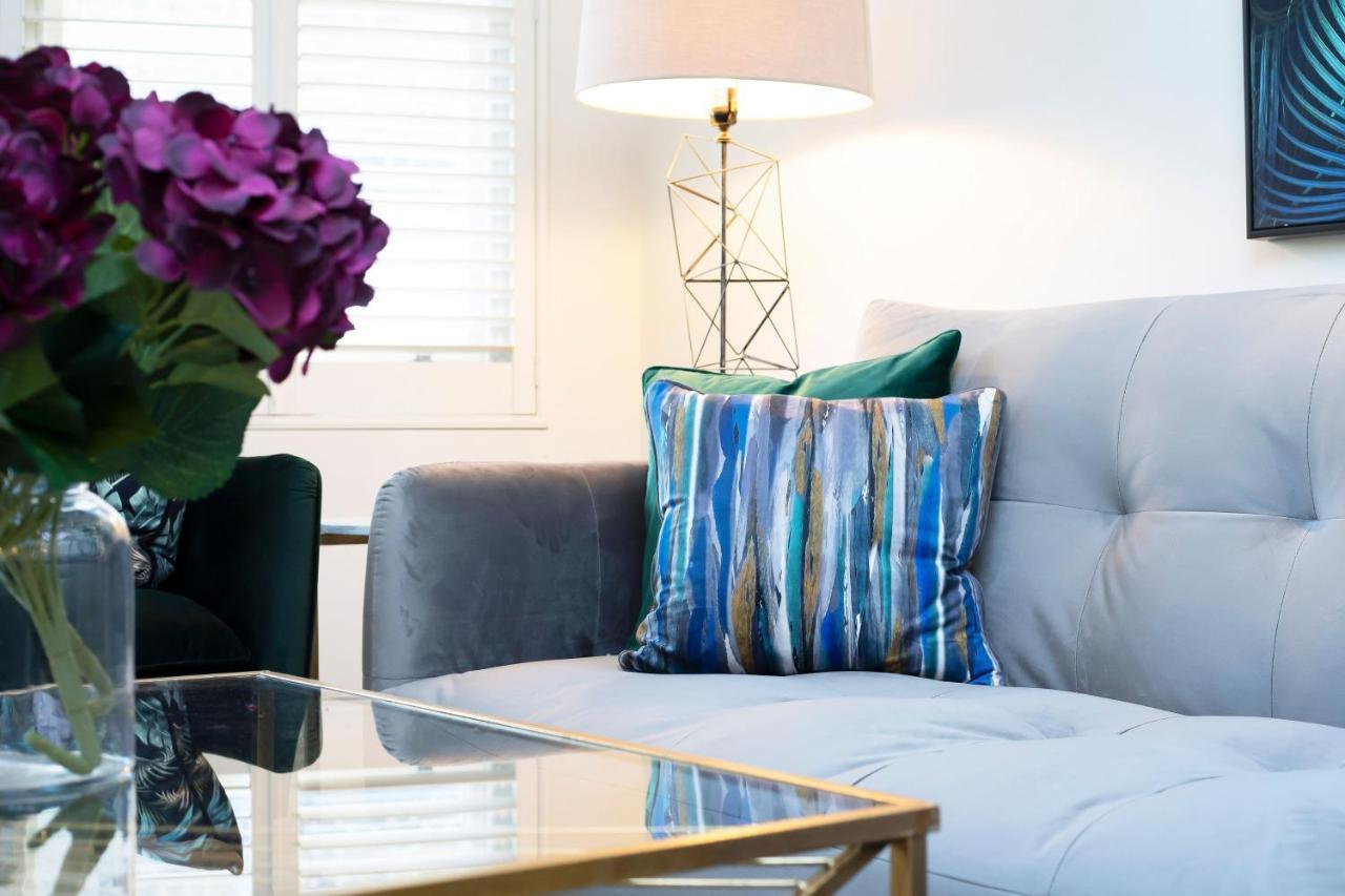 Coco's Place Kensington-private House-enjoy London-5min Walk Kensington High Street Casa de férias Londres