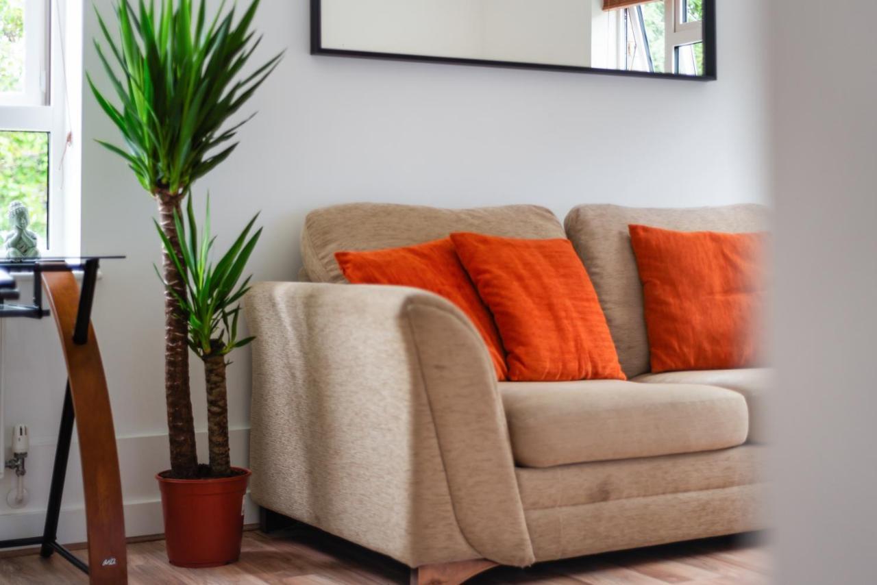 Spacious, Quiet And Modern Apartamento Londres
