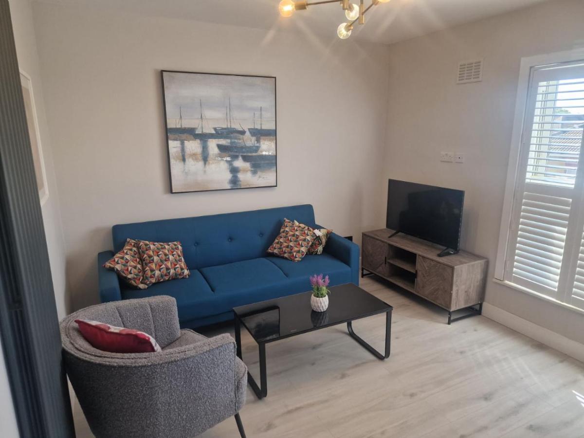 Collier's Wood En-suite Apartment *