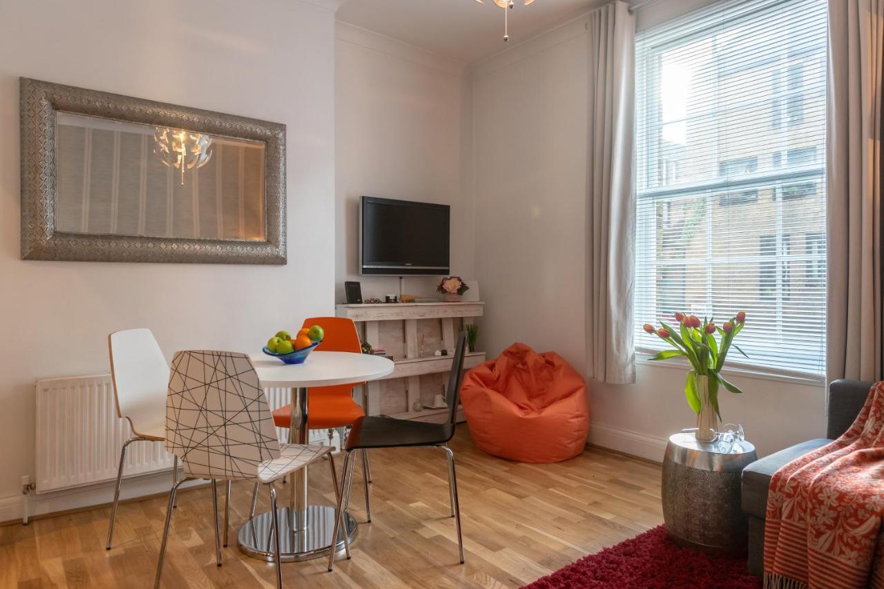 The Wanderlust - 1 Bedroom L Sleeps 4 With Sofa Bed L Prime Location Free Wifi L Perfect For Business & Leisure Travelers L 15percent Off Weekly & 20percent Off Monthly Stays! Londres