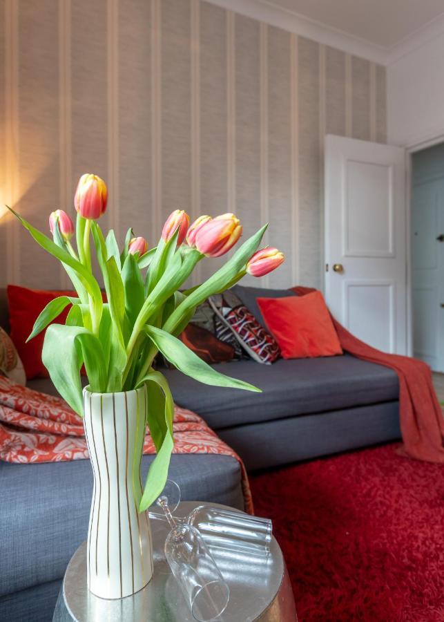The Wanderlust - 1 Bedroom L Sleeps 4 With Sofa Bed L Prime Location Free Wifi L Perfect For Business & Leisure Travelers L 15percent Off Weekly & 20percent Off Monthly Stays! Apartamento