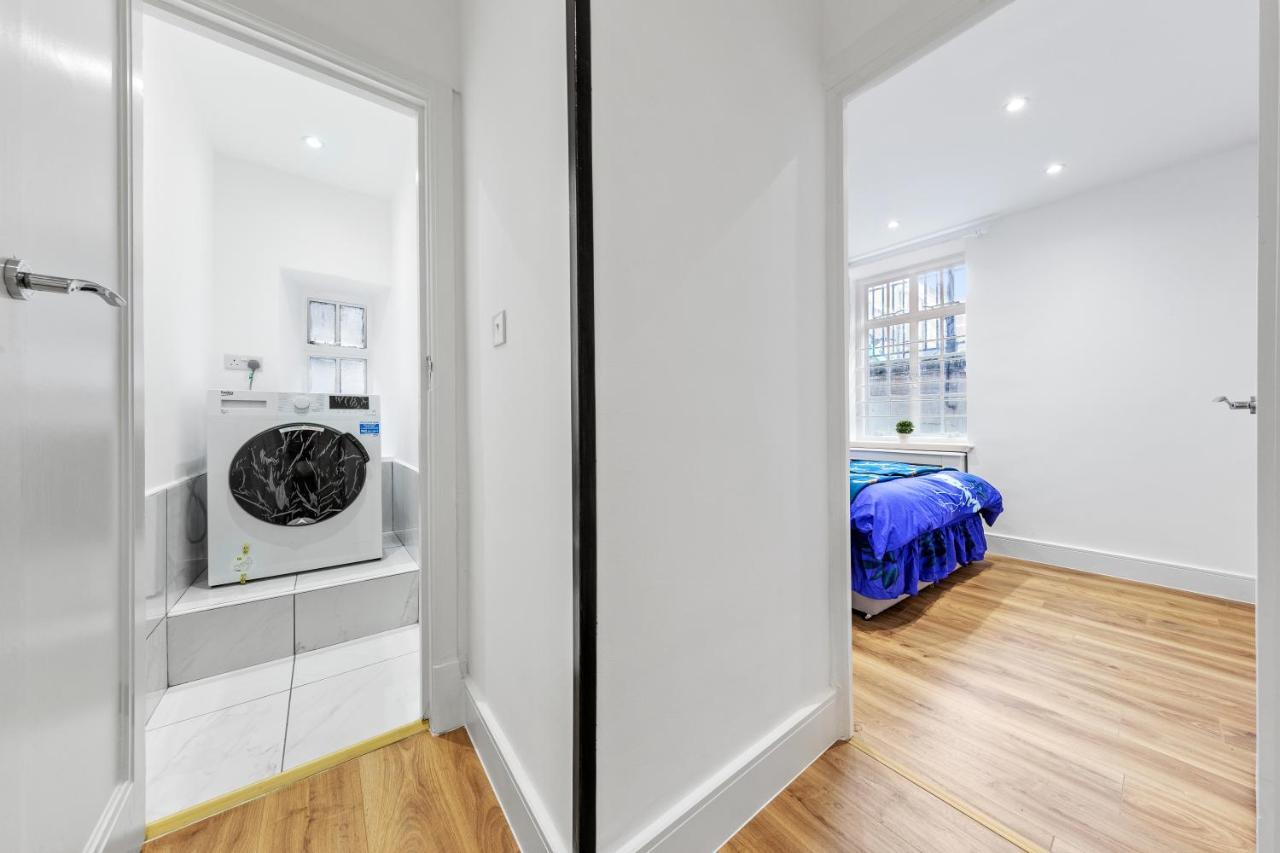 Modern Flat In Apartment