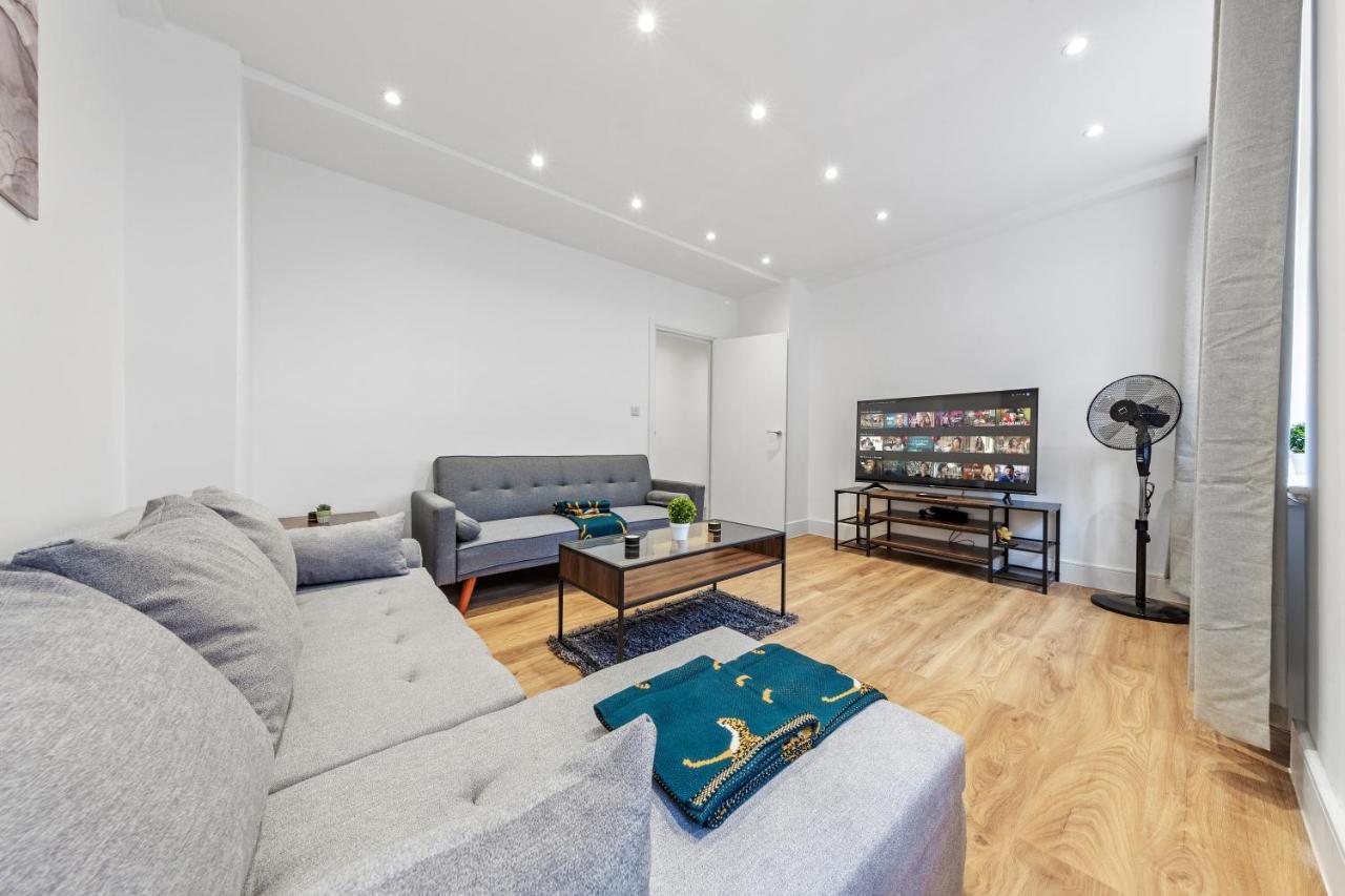 Modern Flat In * London
