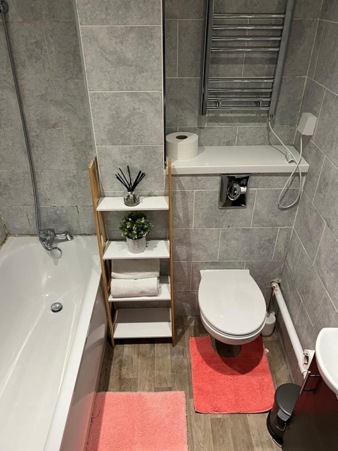 3 Bedroom Flat In King's Cross, St Pancras's. 2 Minutes To Euston. Apartment