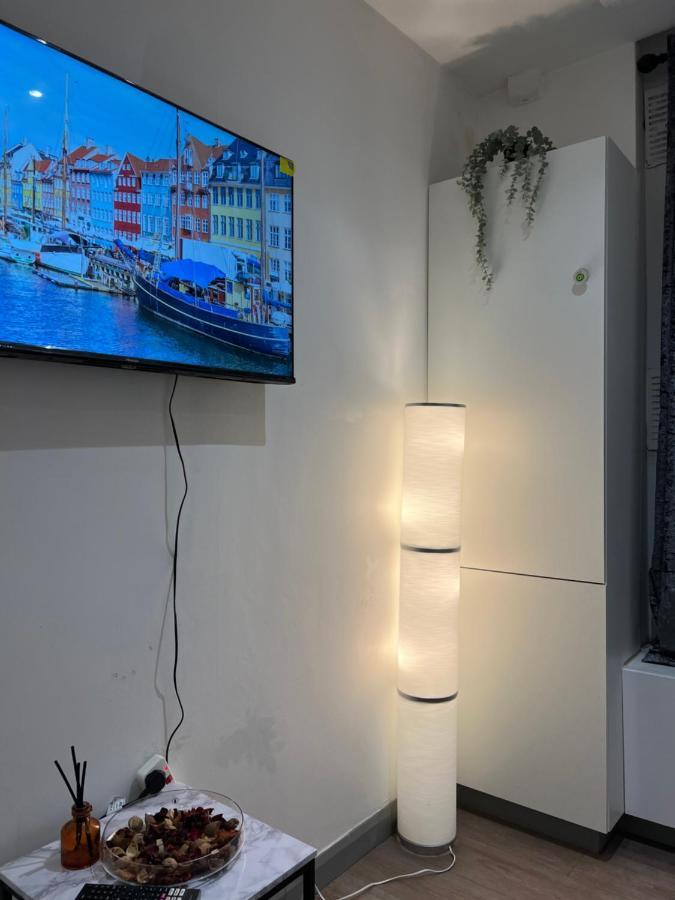 3 Bedroom Flat In King's Cross, St Pancras's. 2 Minutes To Euston. Apartment London