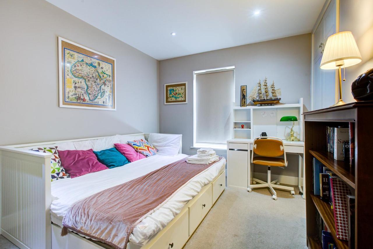 2 Bedroom Spacious In The Heart Fulham Apartamento *