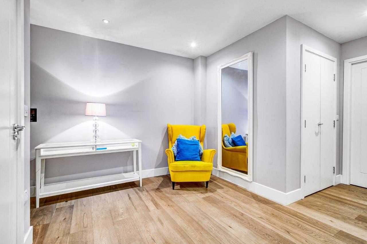 Apartamento 2 Bedroom Spacious In The Heart Fulham