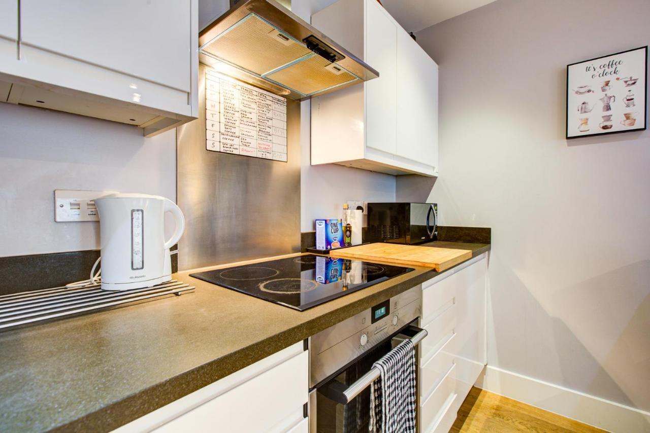 2 Bedroom Spacious In The Heart Fulham Apartamento
