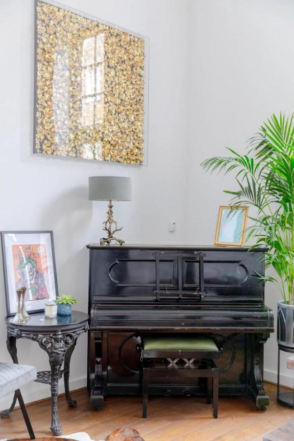 Apartment Luxurious & Chic 2bd Warehouse Flat - Old Street!