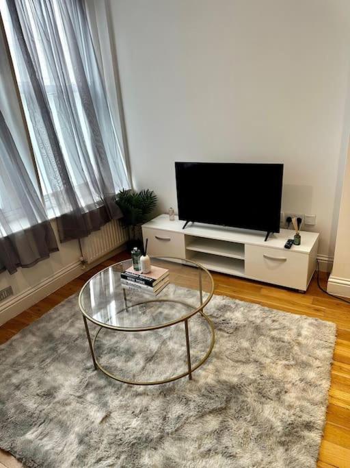 Apartment Amazing 2bed2bath Edgeware *