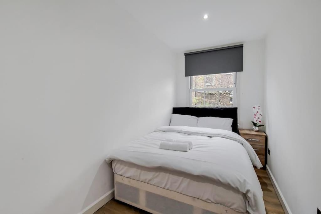 Flat 5 Mornington Crescent, 2 Bedroom, 1 Bathroom Flat Apartment