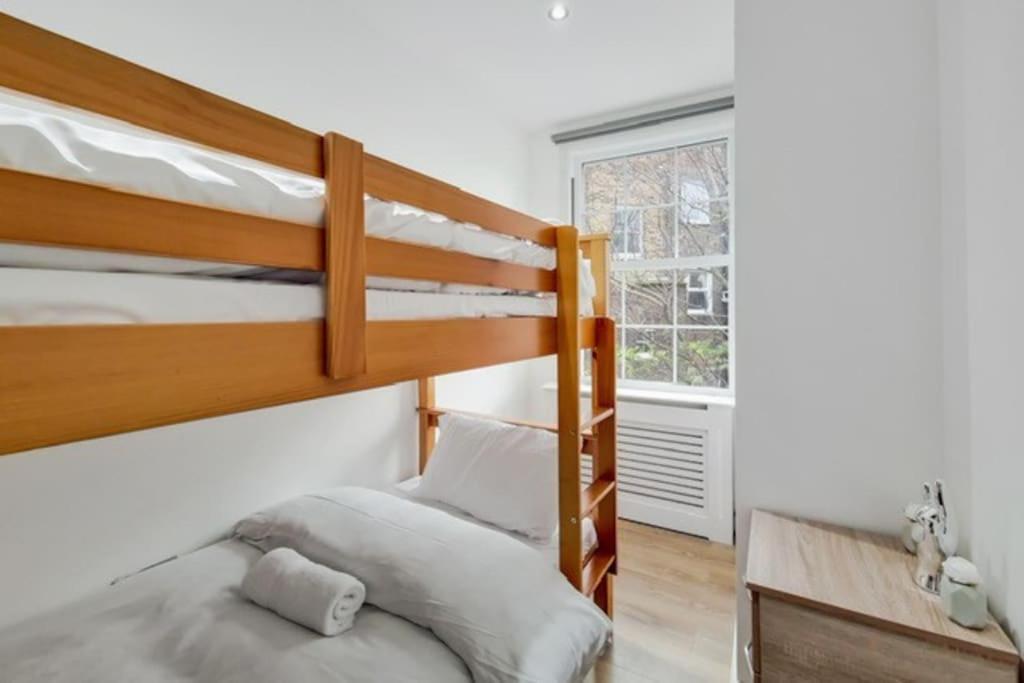 Apartment Flat 5 Mornington Crescent, 2 Bedroom, 1 Bathroom Flat *