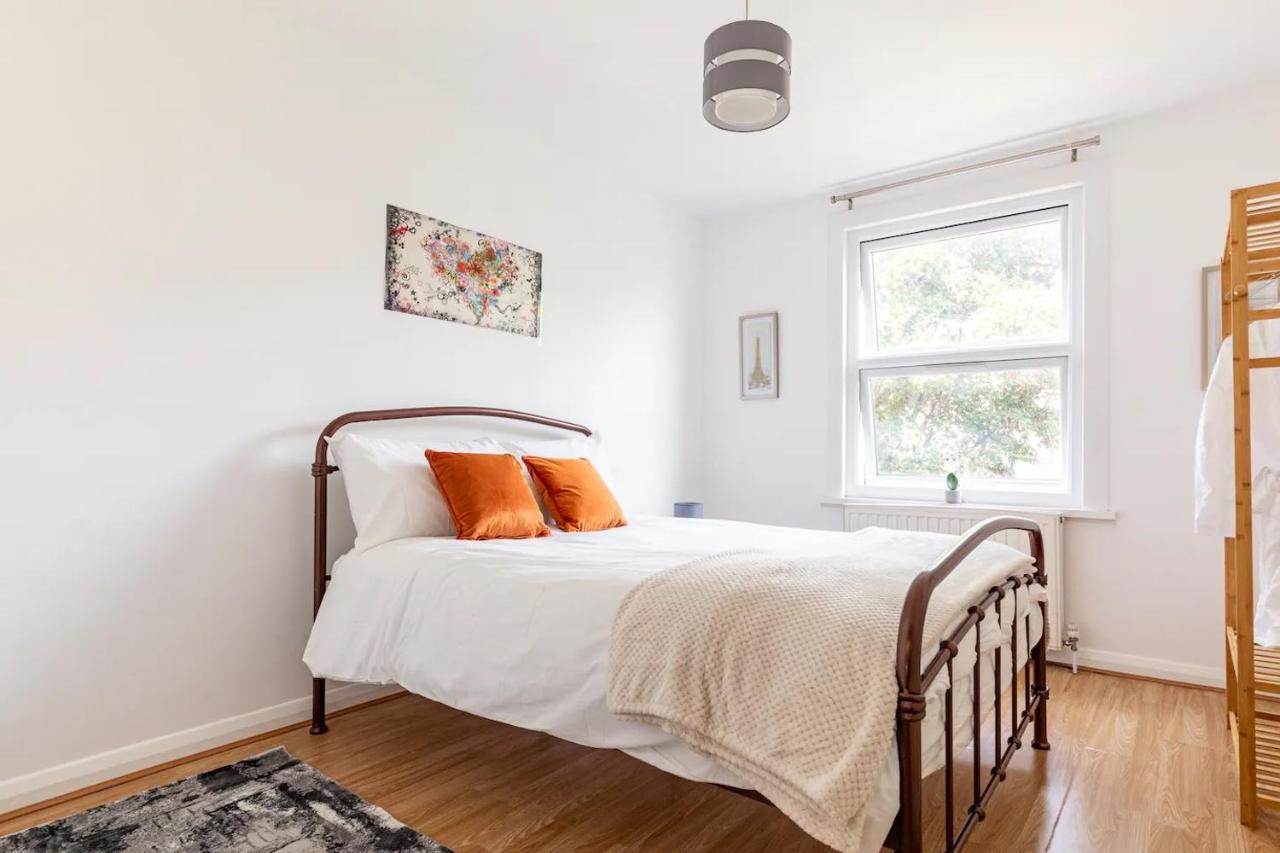 Apartamento Large, Bright And Spacious 3 Bed Flat In Londres
