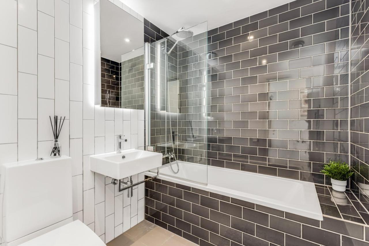 The Grand Cabo - Two Bed London