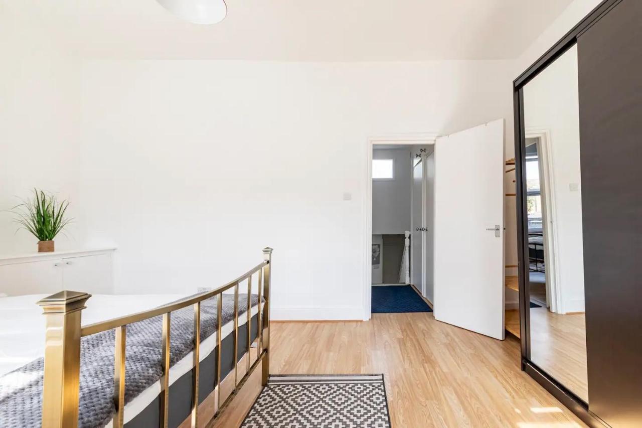 Apartamento Large, Bright And Spacious 3 Bed Flat In Londres