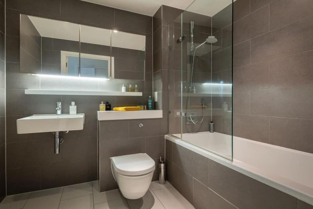 Modern & Comfortable Flat - Tobacco Dock - Wapping Apartment