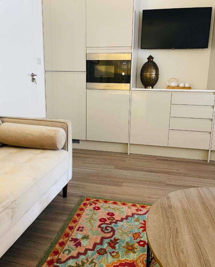 Guest house Riverside En Double E14