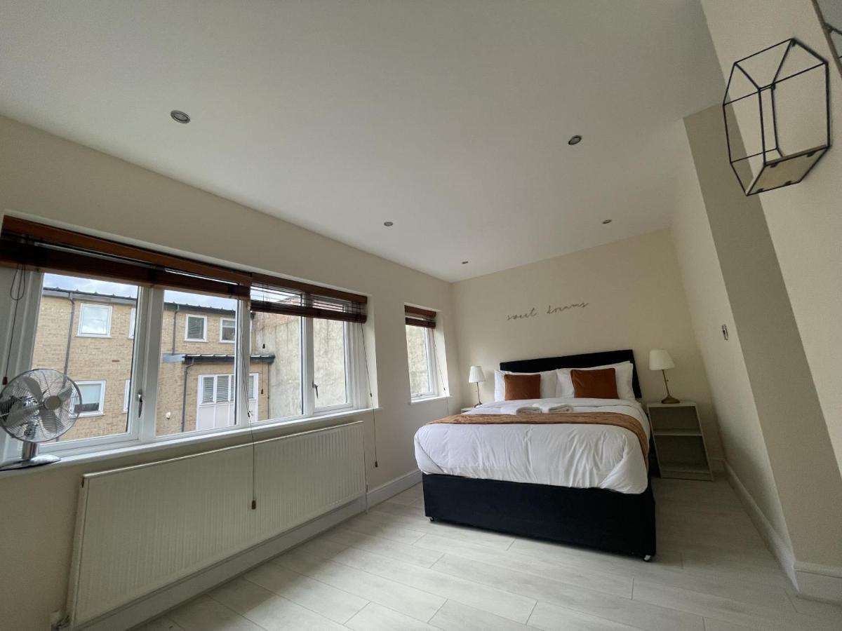 Second Nest Islington Town House London