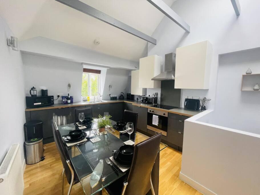 The Hampstead Apartment *