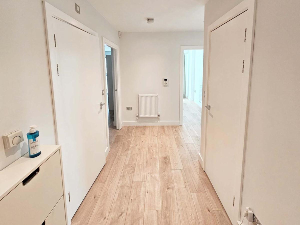 Beautiful 2 Bedroom Flat In Battersea Apartment London