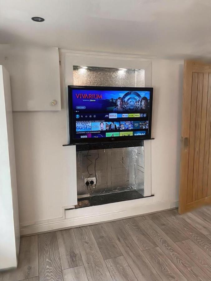 1 Bedroom By Stratford