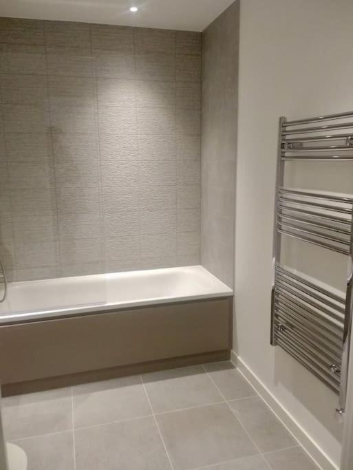 Beautiful Modern Flat With 1 Bedroom Near Old Street Station * London