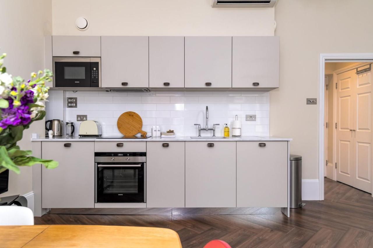 1br Gem In The Heart Of Covent Garden With Aircon Apartment London